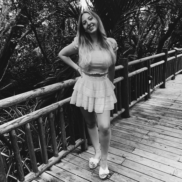 Meet your Posher, Jordan - Picture 2 of 5